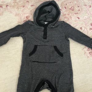 Old Navy black hooded one piece buttons on bottom